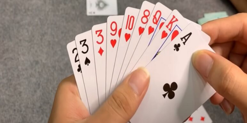 Hé Lộ Mẹo Chơi Phỏm Ít Khi Thua Cho Tân Thủ 3 Nên loại bỏ những quân bài lẻ khi chơi phỏm để tăng khả năng chiến thắng